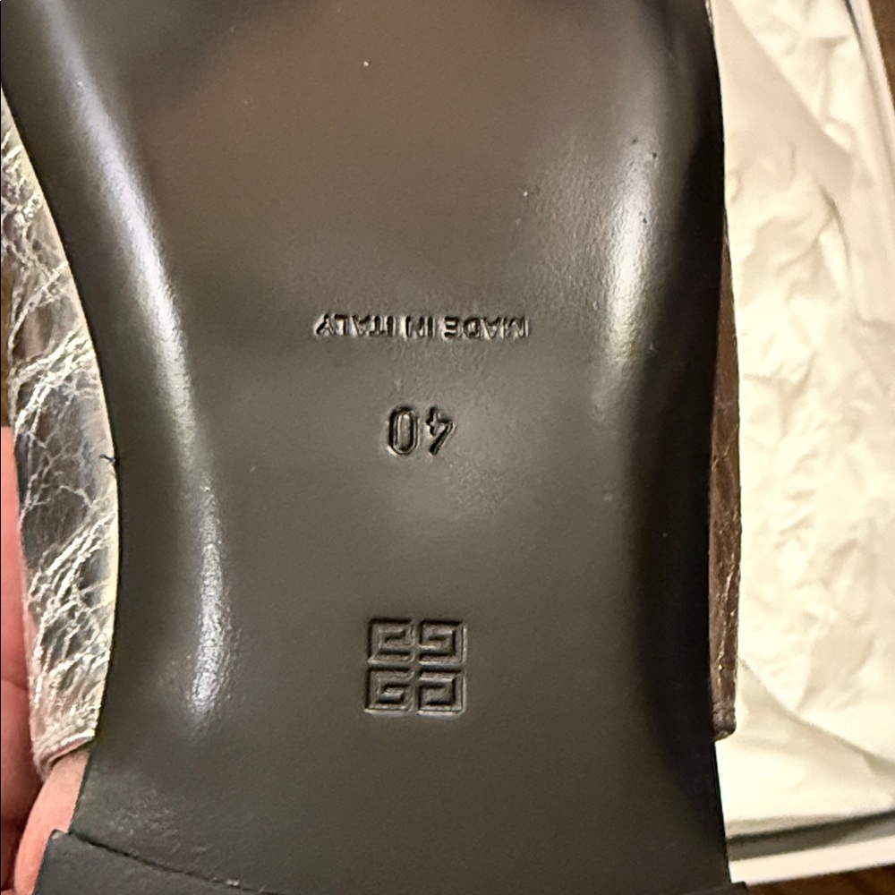 Givenchy Voyou Runway Slingback Flats Silvery Lamb Leather EU 40 New In Box $950 - Picture 4 of 8